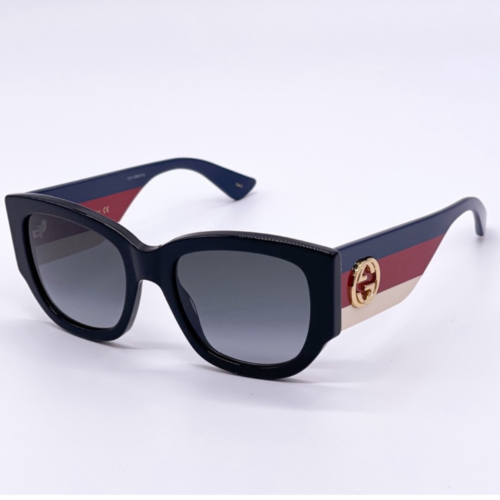 GUCCI SUNGLASSES 
OVERSIZED EYEWEAR
